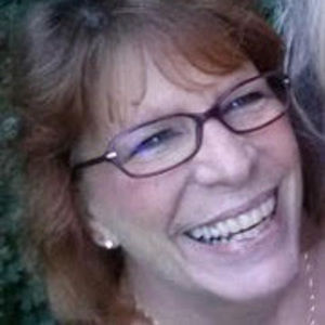 Meet your Posher, Dana